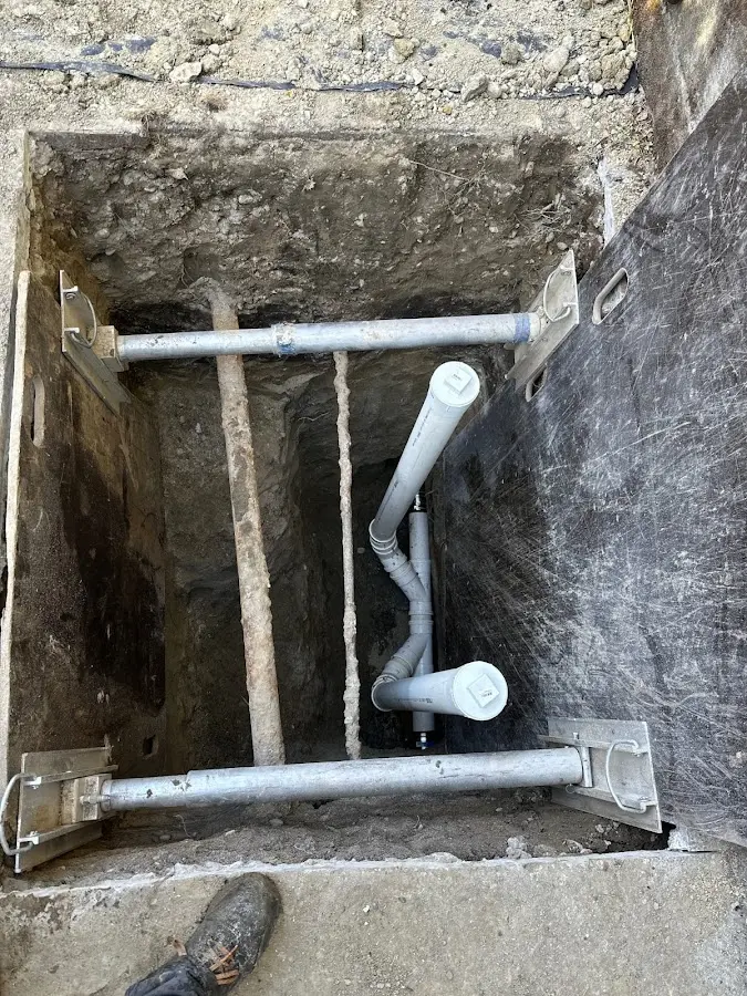Experienced plumber completing Gas Line Repair work in West Mead